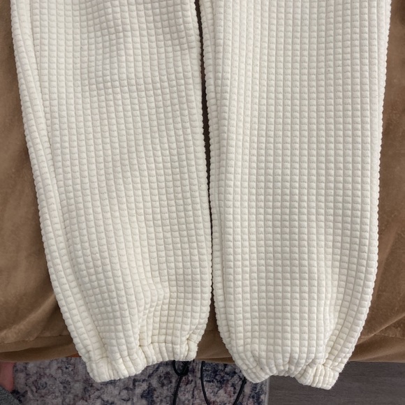 2/$30 Cream Quilted Textured Sweatpants - My Mum Made It - Picture 5 of 9
